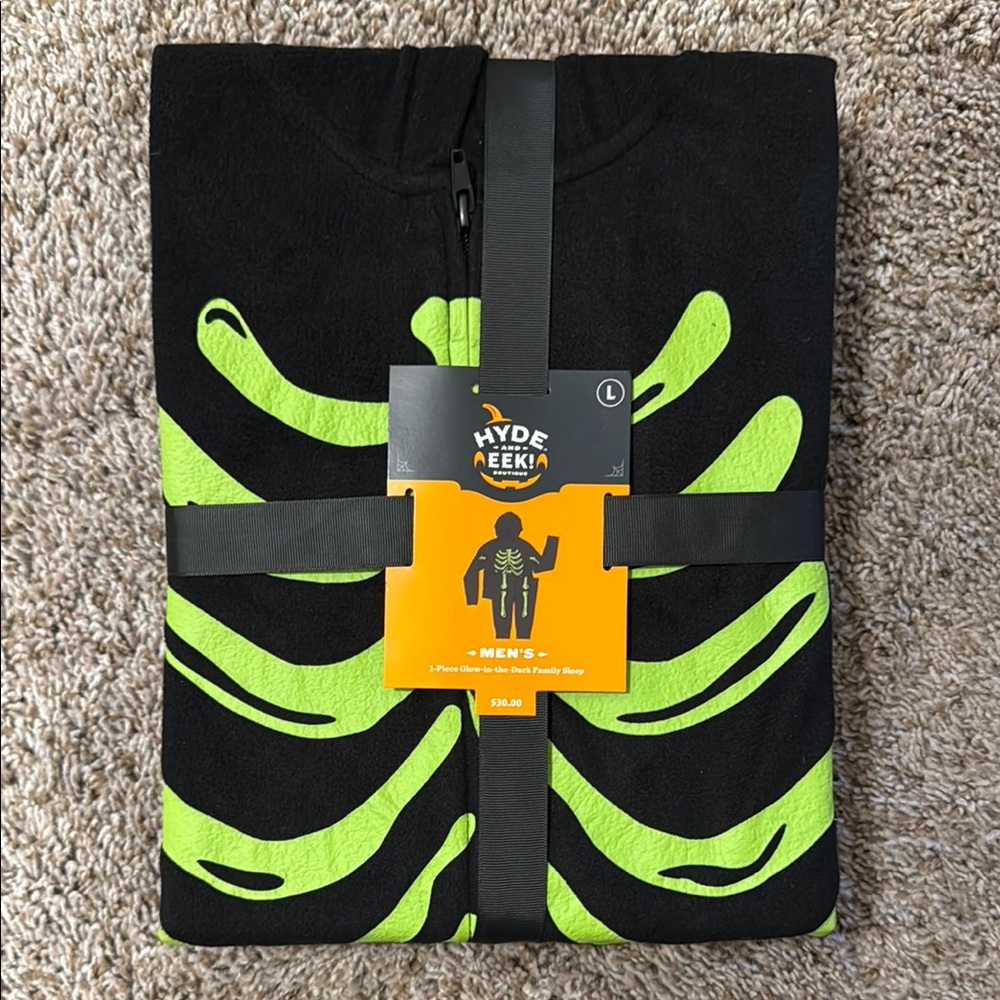 Hyde And Eek Boutique Halloween Men’s Glow-In-The-Dark Skeleton Onesie Set